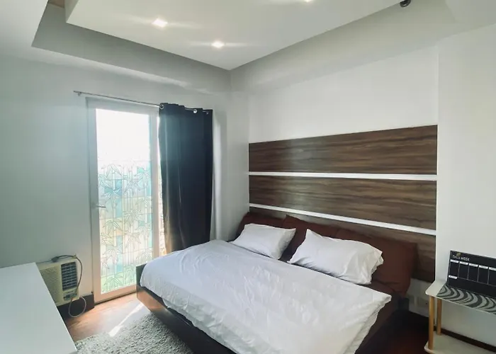 Homey In Taguig Near Bgc 4*