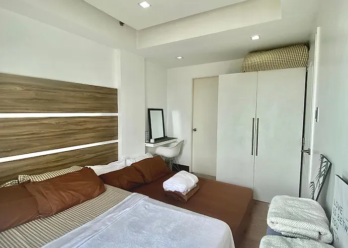 Homey In Taguig Near Bgc Hotel 4*